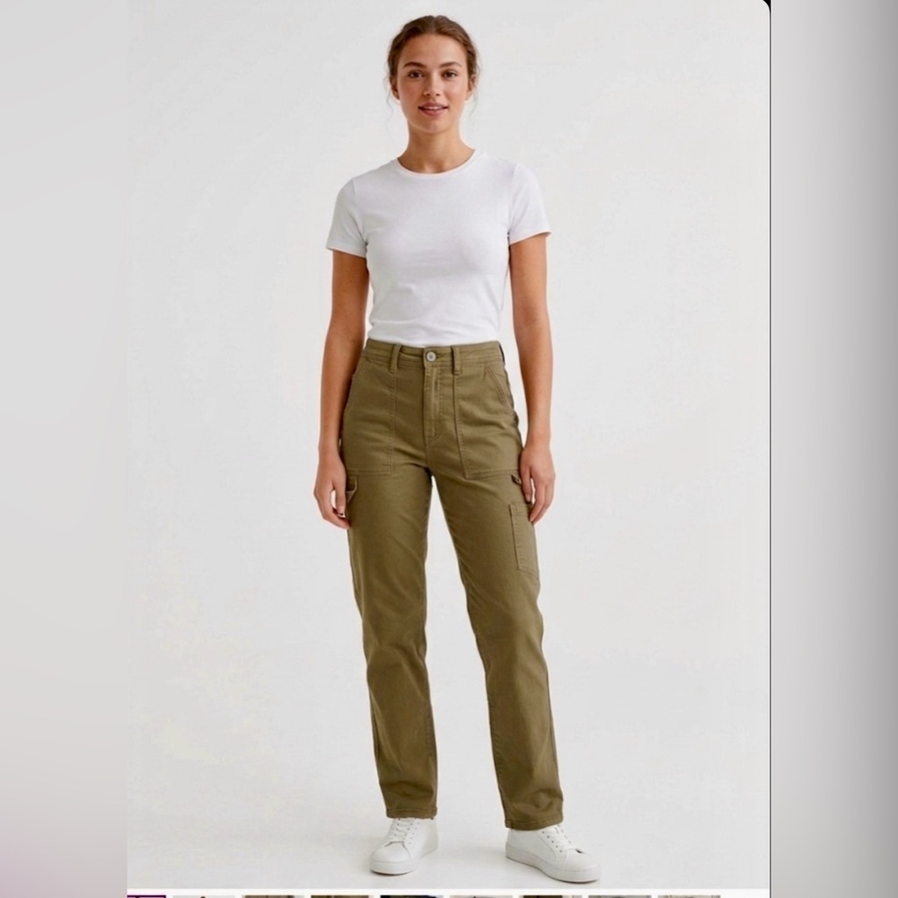 H&M Khaki Green Cargo Pants High Rise Straight Leg Size 6